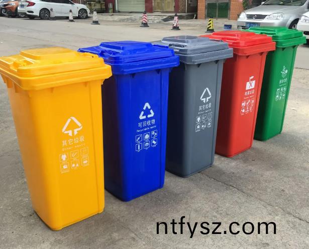 分類(lèi)垃(la)圾桶(tong)應該(gai)如何做(zuo)好分(fen)類(lèi)標識(shi)
